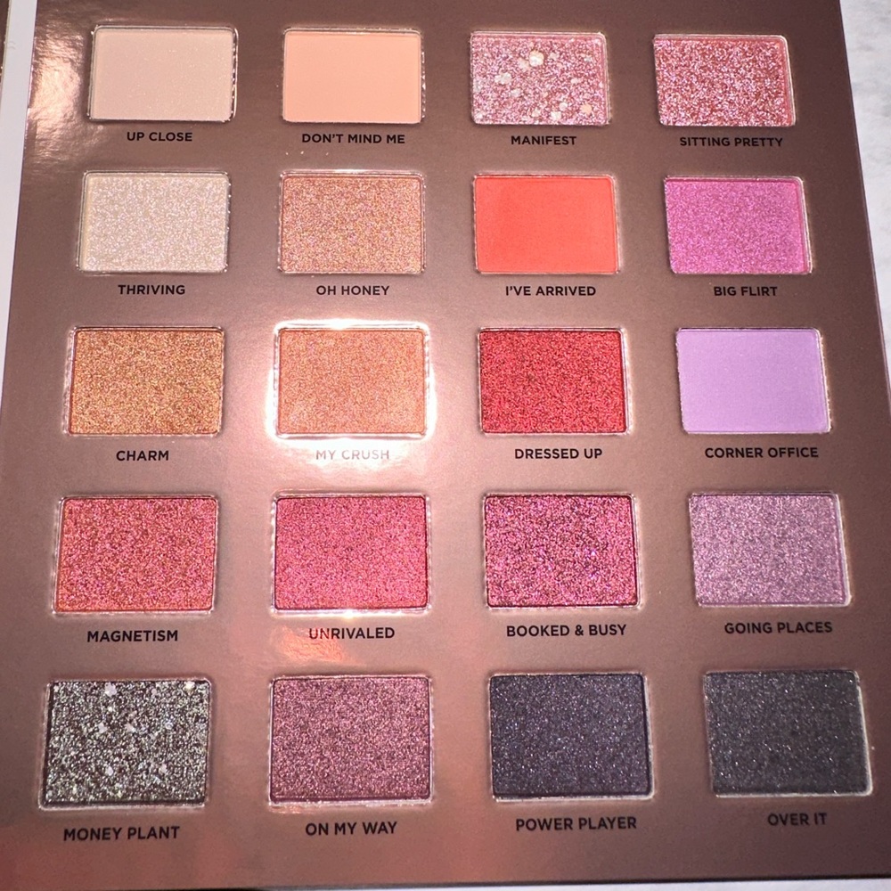 iconic london desk to dance eyeshadow palette